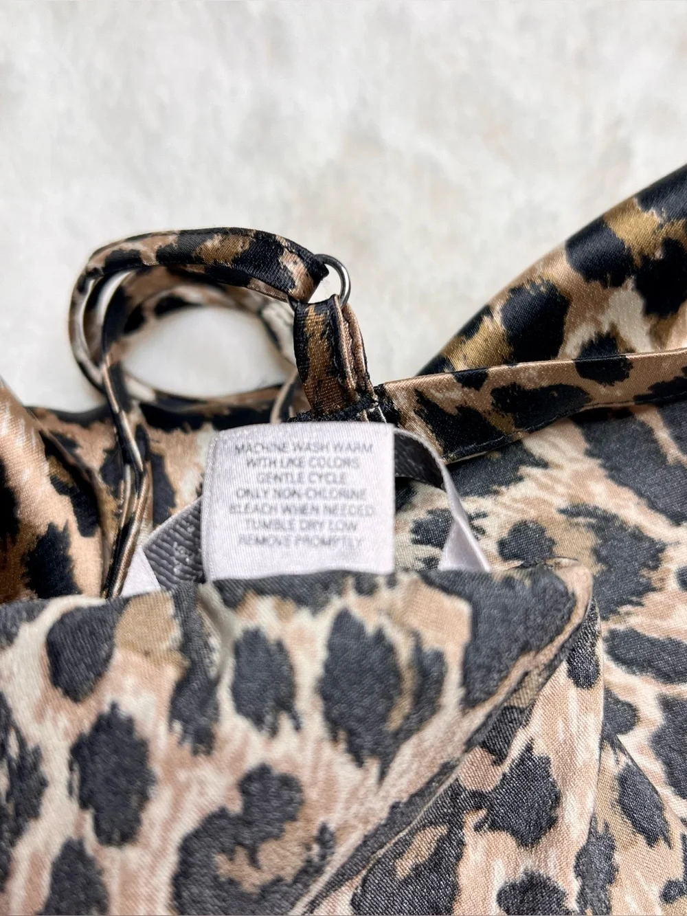 Victoria’s Secret Vintage Y2K Leopard Satin Slip 2000s - Picture 7 of 7